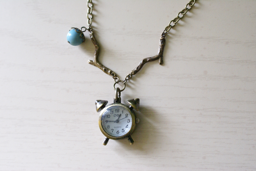 Time does fly - Necklace