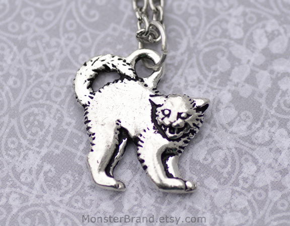 Silver Scardy Cat Necklace