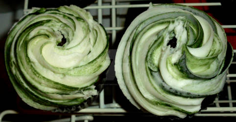 Swirled Colored Cupcakes 2