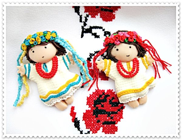 small brooches - Ukrainian girls