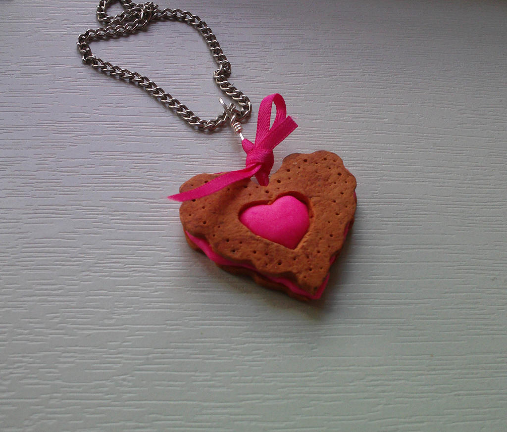 heart biscuit pendant