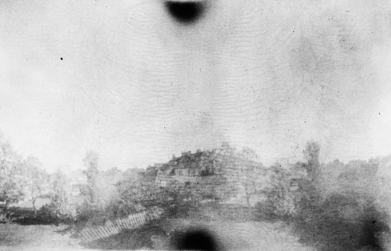 pinhole