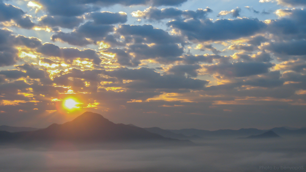 Morning with fog and sun