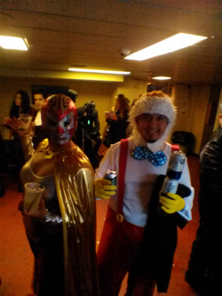 Roger Rabbit and a female luchador by Azel98 on DeviantArt