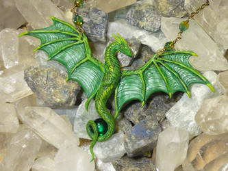 Emeralds Guardian II - handsculpted Dragoncollar by Ganjamira