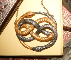 AURYN - handsculpted Amulet with Gemstones