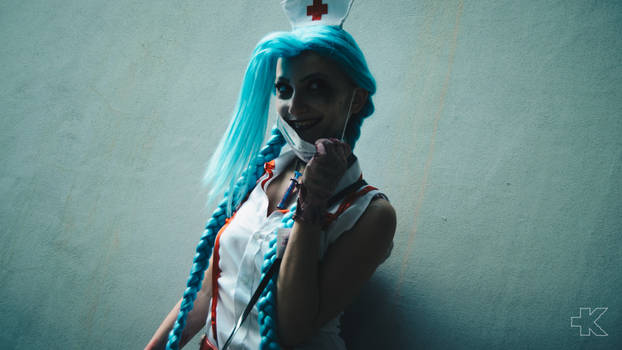 Nurse Jinx (League of Legends) cosplay