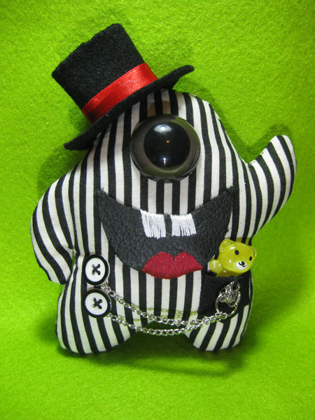 Magician Alien Plush Toy