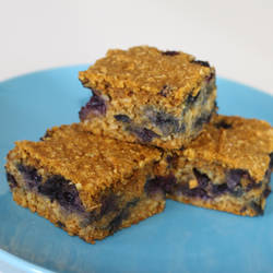 Oatmeal pumpkin spice blueberry snack cake