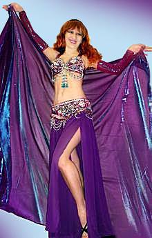 Ameynra bellydance model Sofia Metal Queen