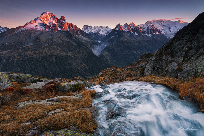 Across The Streaming Tide by r-maric