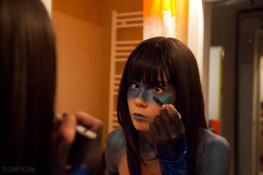 Blue behind the scene by Elisanth