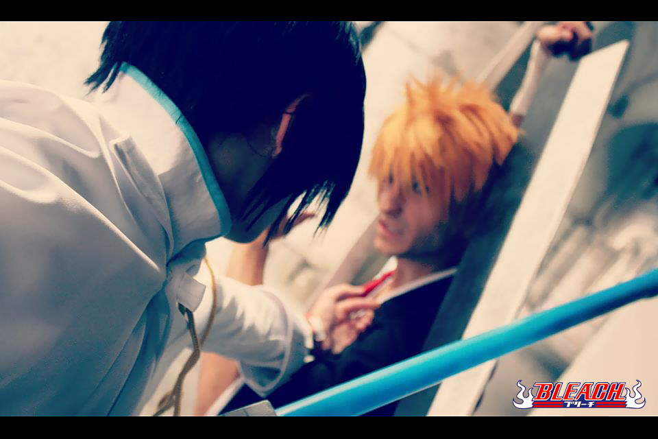 Bleach: Ishida Uryuu Cosplay with Ichigo 2