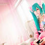 Hatsune Miku - Lots of Laugh