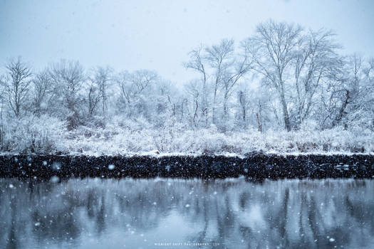 Quiet snow on the river