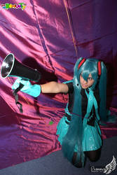 Hatsune Miku Cosplay: Love is war 8