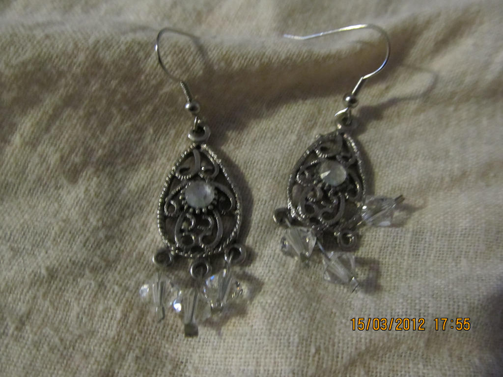 nameless earrings001