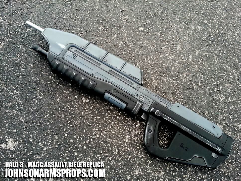 Halo MA5C Assault Rifle Replica - Standard Issue