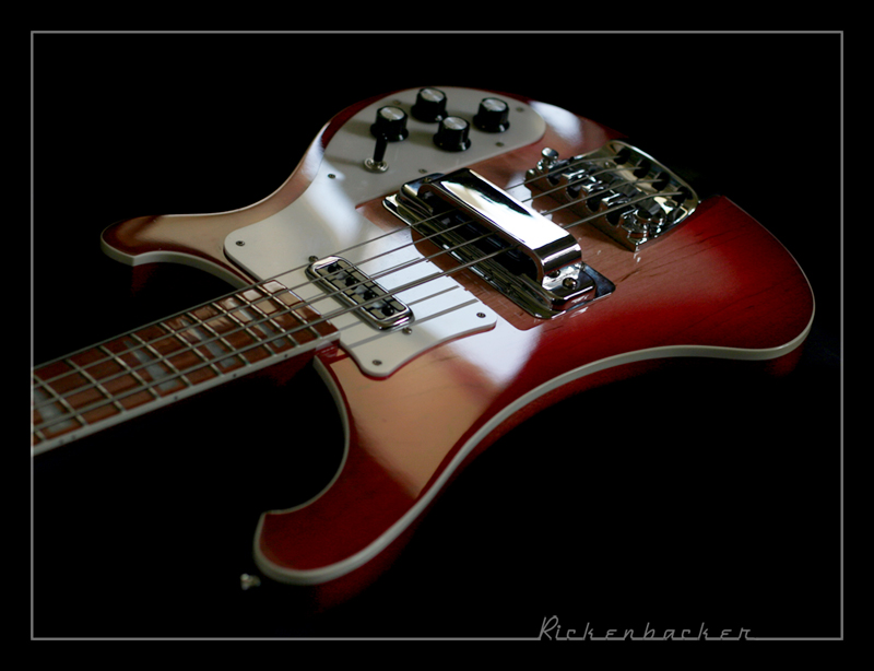 Rickenbacker Bass