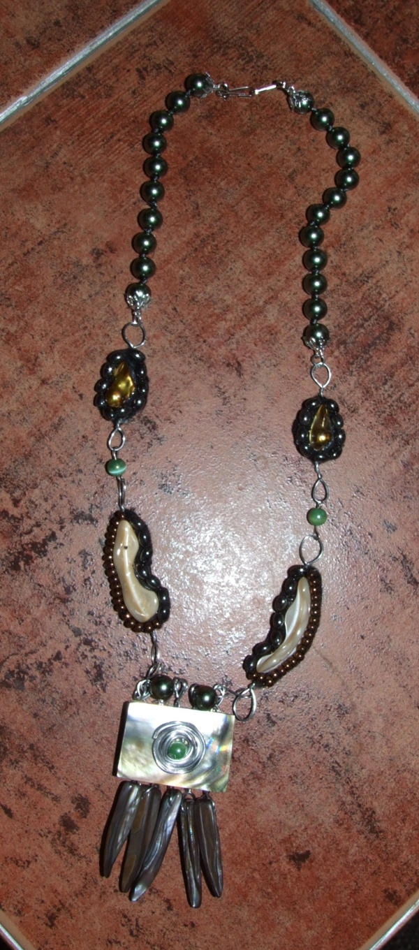 Nacre Squid Necklace photo 2