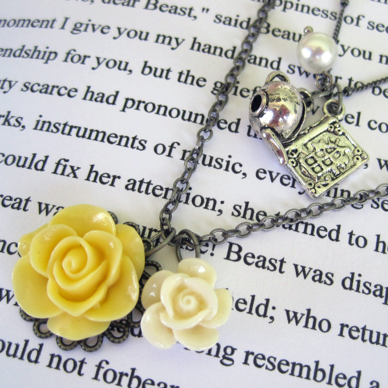 Belle Necklace