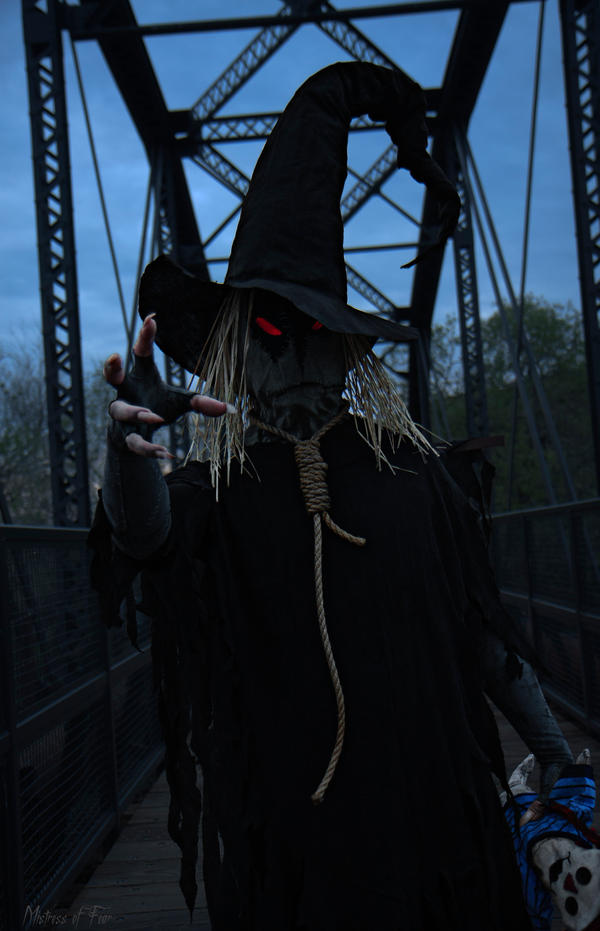 The Scarecrow - as drawn by Tim Sale by beckyalbright
