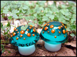 Glass Lampwork Mushroom Beads - Dreadlock