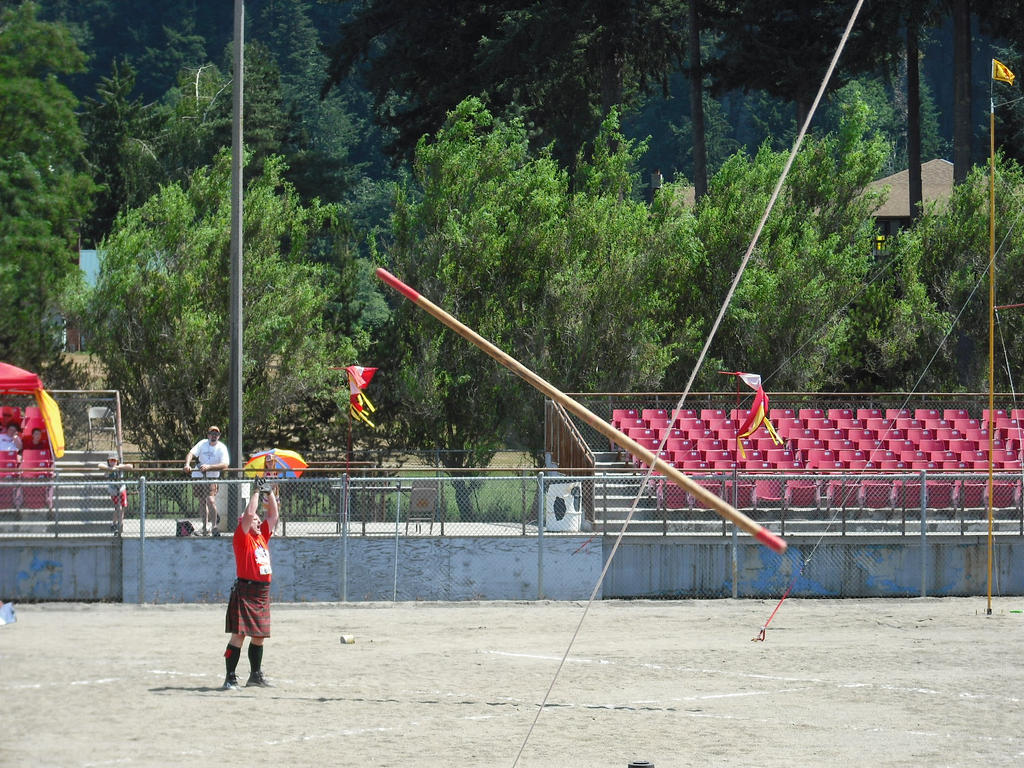 Caber toss 01