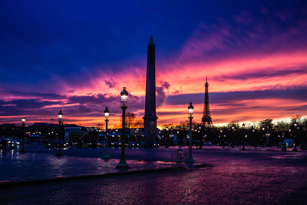 Sunset on the Concorde in Paris