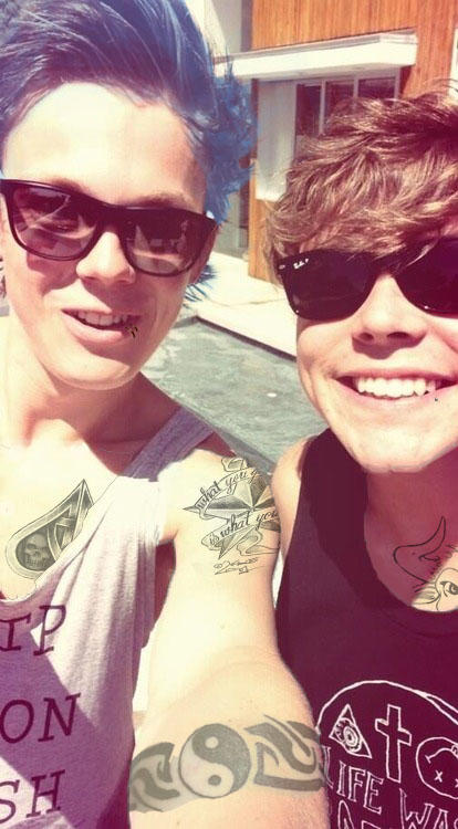 Caspar Lee And Ashton Irwin STS News Grid Archives STS Aviation