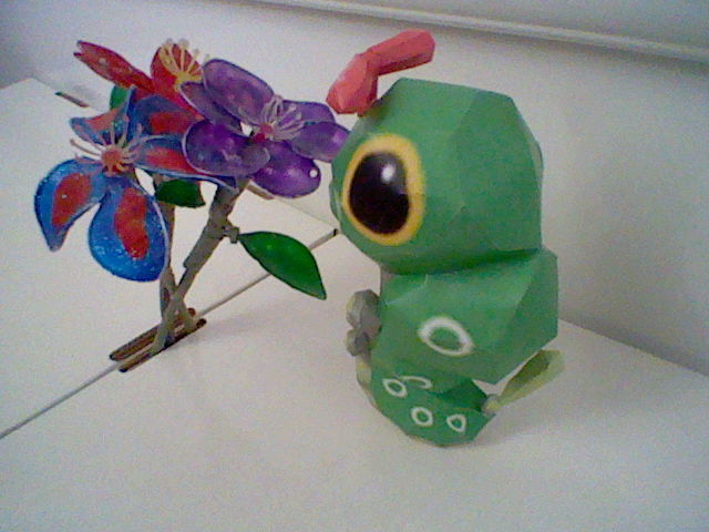 Caterpie Papercraft