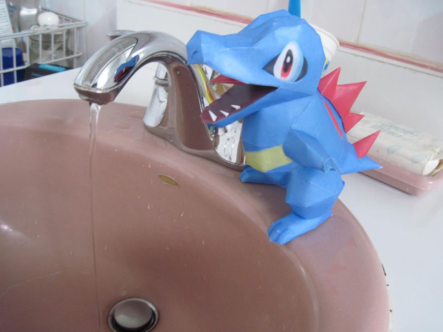 Totodile Papercraft