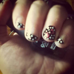 Bow Nails