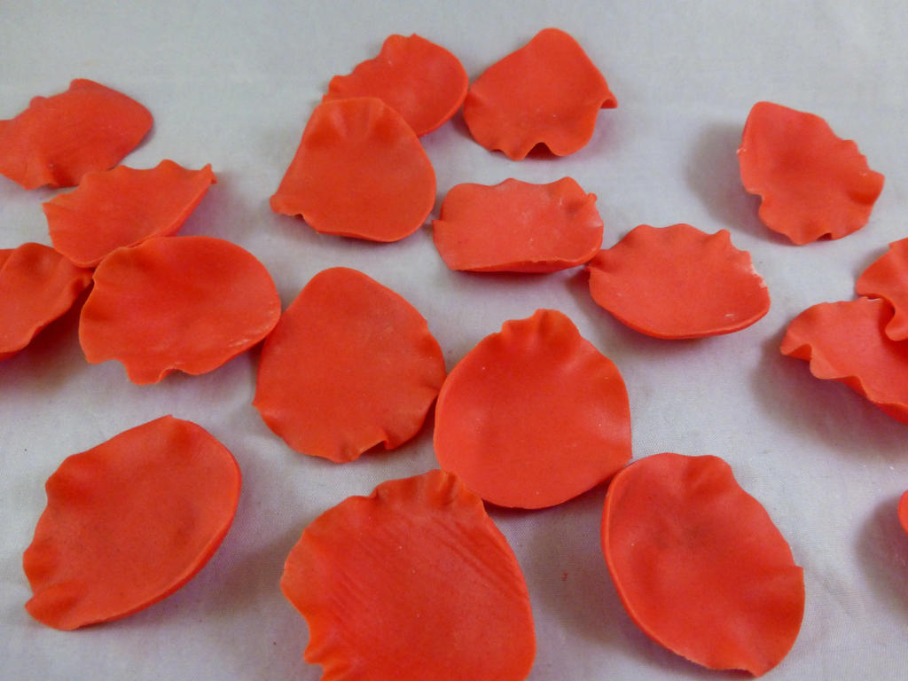 Gumpaste (sugar) red rose petals by GoodnessCakes on DeviantArt