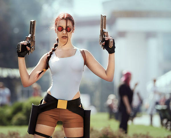 Lara Croft Tomb Raider Classic cosplay