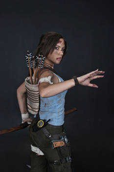 Lara Croft REBORN cosplay - studio 8