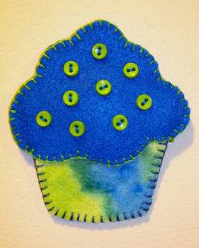 Felt Blue Green Tie Dye Cupcake Magnet