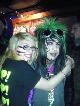 Meeting Dahvie Vanity