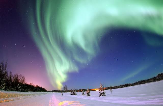 Aurora Borealis by denindra