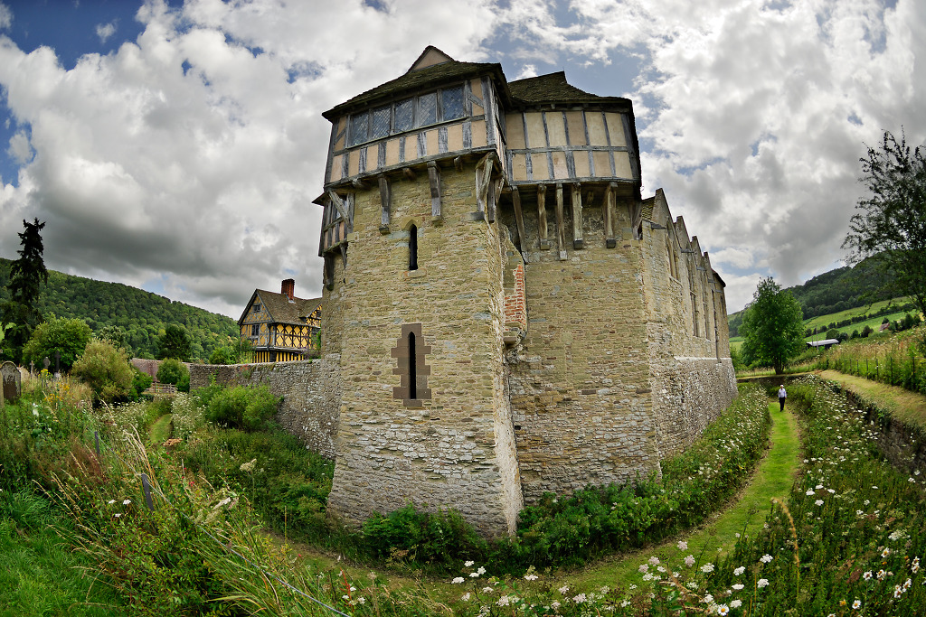 Stokesay Castle