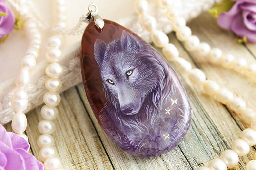 Violet wolf, crystal spirit - stone pendant