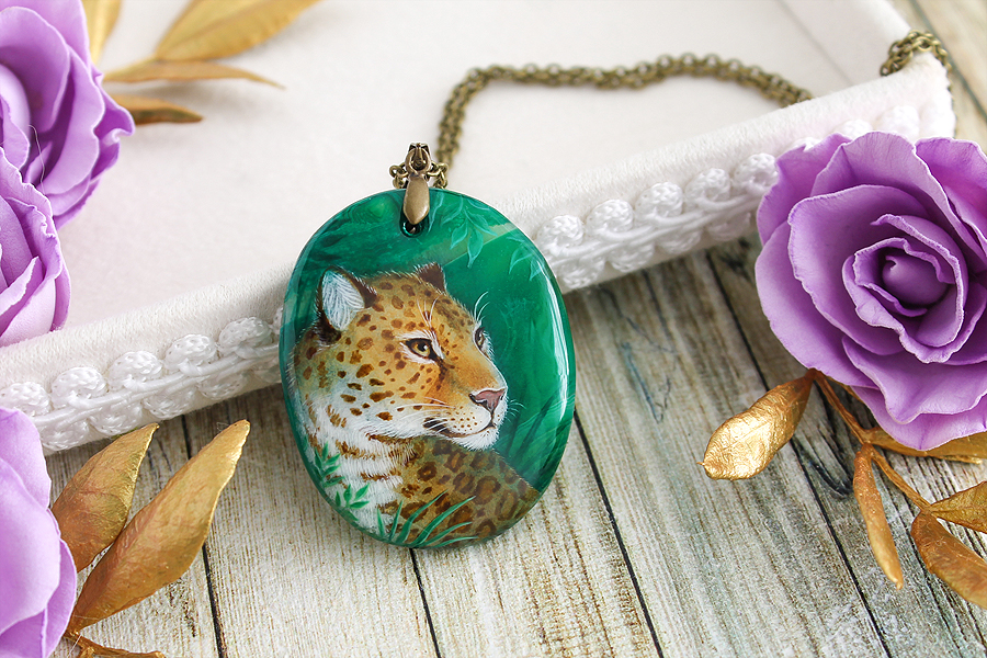 Jaguar III - handmade painted stone pendant