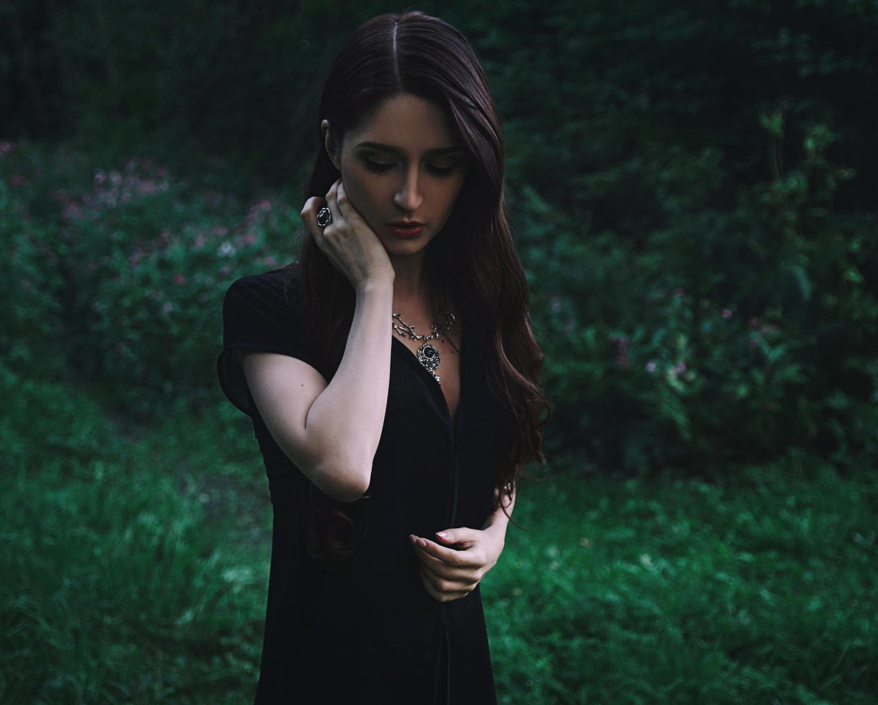 Coven Crypt jewelry set by anettfrozen