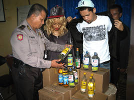 Rihanna Caught by Indonesian Police