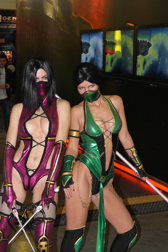 Jade vs Mileena Mortal Kombat 9