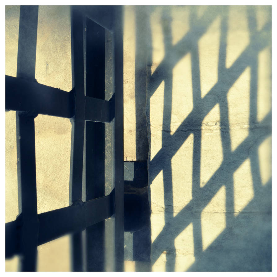 Imprisoned Light