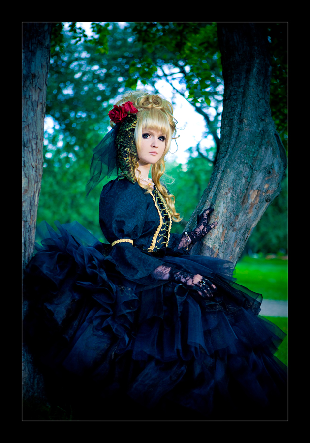 Hizaki: The Beauty in Black