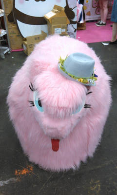 Fluffle Puff... with a HAT!