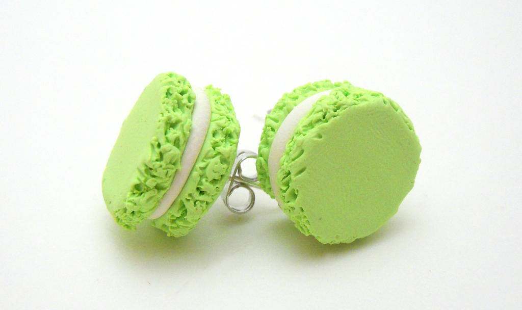 Macaroon Studs