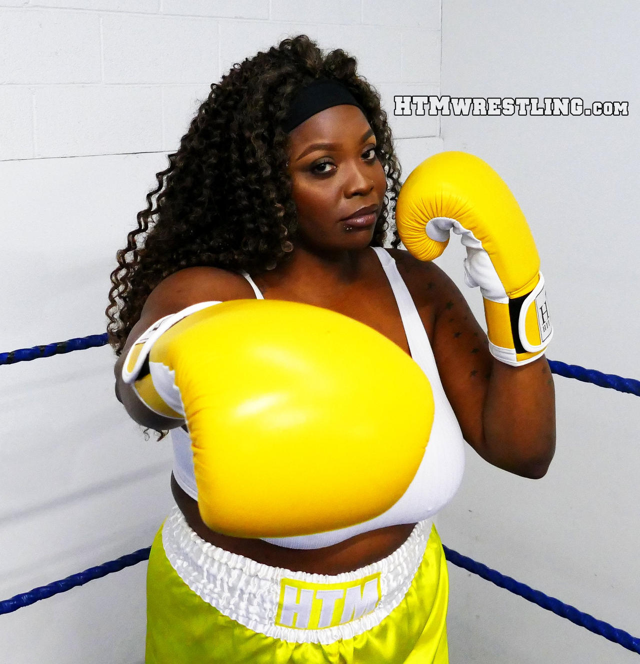 Qing Boxing Stella Danny in the Boxing Ring by boxingwrestling on DeviantArt